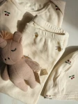 Przytulanka sensoryczna Mini Jednorożec - rose swan / Konges Slojd