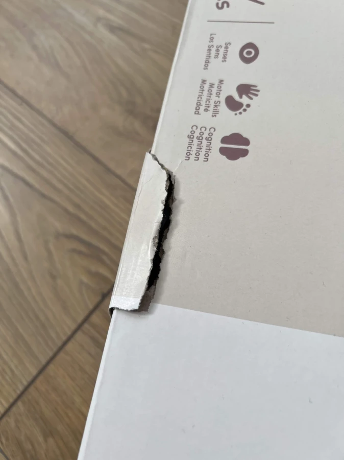 USZKODZONE OPAKOWANIE: Gimnastyka, mata edukacyjna z drewnianym stojakiem Decor Luxe - czarno-biała / Tiny Love