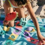 Dwustronny ręcznik plażowy PlayTowels - Snakes & Ladders / QUU