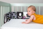 Dwustronna książeczka sensoryczna - Urban Garden / Taf Toys