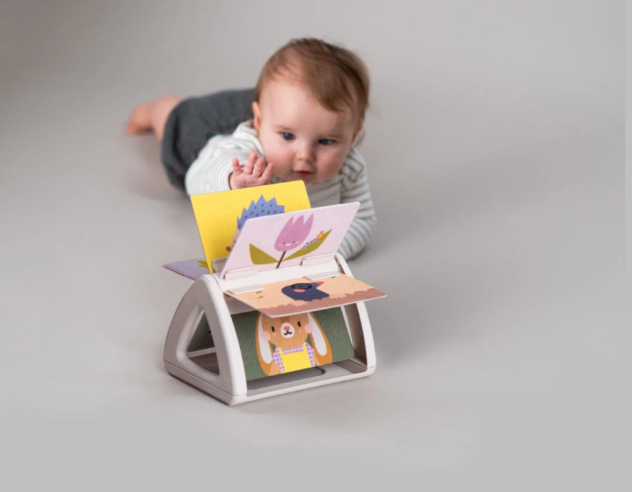 Obracająca się książeczka grzechocząca Tummy Time / Taf Toys