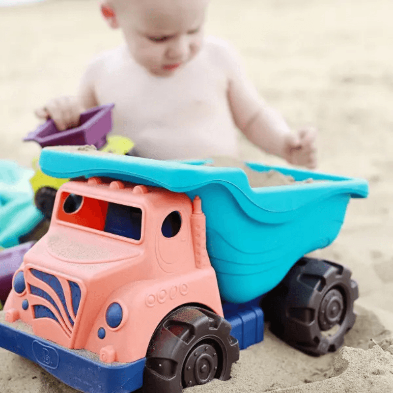 Coastal Cruiser (Sand Truck) - ciężarówka z akcesoriami do piasku / B.Toys 