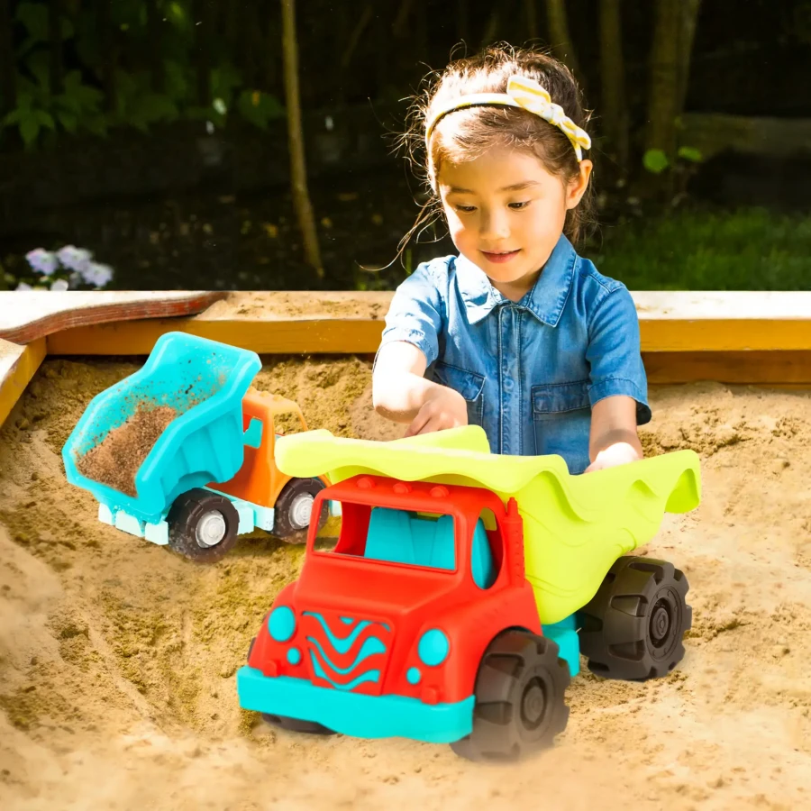 Dump Truck Duo - zestaw dwóch wywrotek z OLBRZYMIĄ ciężarówką Colossal Cruiser / B.Toys 