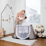Łóżeczko turystyczne Instant Travel Cot - White Sand / AeroMoov