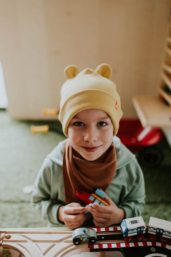 Czapka Puchatka - miodowa / Benni