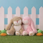 Króliczek z magnetycznym smoczkiem Binky Bunny Hop / Dinkum Dolls