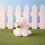 Owieczka z magnetycznym smoczkiem Binky Lamb May / Dinkum Dolls