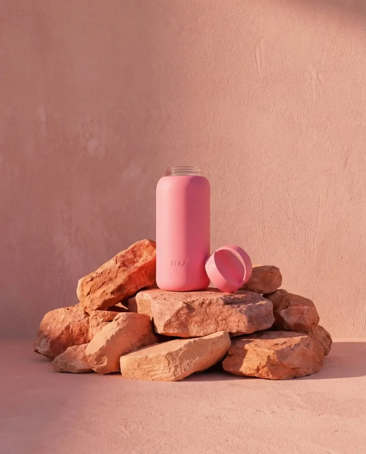 Szklana butelka Daily Bottle, 720 ml - Flamingo Pink / Muuki