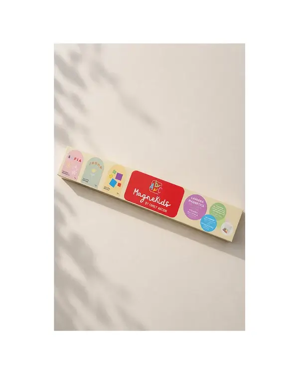 Magnetyczna tablica samoprzylepna MagneKids Arch 95×60cm - Sand / Family Nation