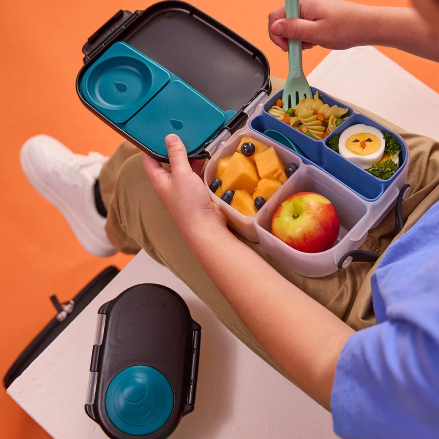 Silikonowy wkład do mini lunchboxa z przegrodą na sztućce, Forest / b.box