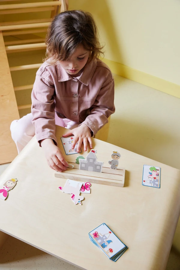 Gra edukacyjna Baśniowe opowieści - słuchaj i układaj, 4+ / BS Toys