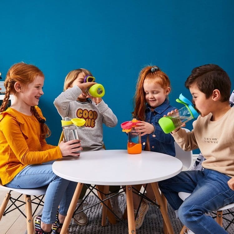 Sportowa butelka tritanowa 450ml - Strawberry Shake / b.box