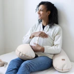 Ergonomiczna poduszka rogal dla kobiet w ciąży i karmiących Big Flopsy™ French - Terry Clay / Beaba