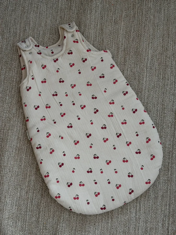 Muślinowy śpiworek Cherries / The Slings