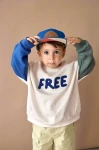 Bluza z bawełny organicznej GOTS Little Gang Free milky / Lassig