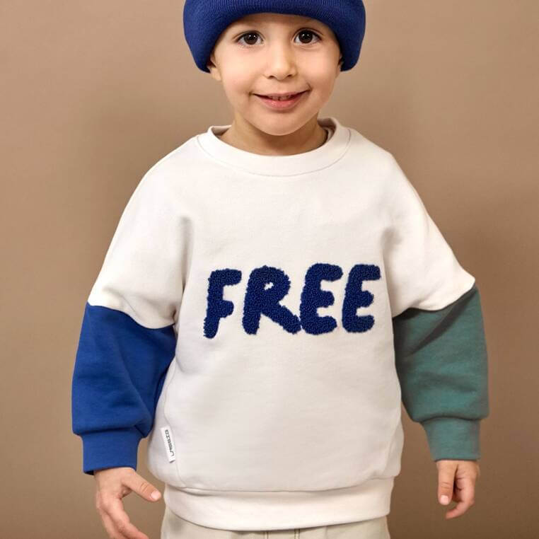Bluza z bawełny organicznej GOTS Little Gang Free milky / Lassig