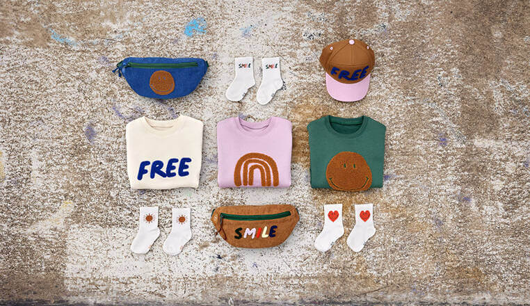 Bluza z bawełny organicznej GOTS Little Gang Free milky / Lassig