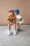 Bluza z kapturem z bawełny organicznej GOTS Little Gang Fun caramel / Lassig