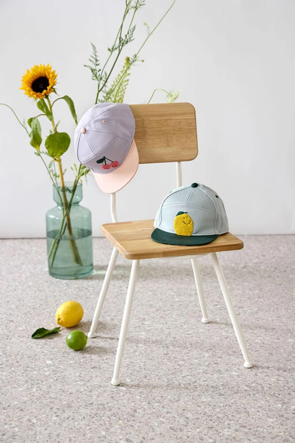 Czapka z daszkiem dziecięca Little Gang Cherry - lilac peach / Lassig