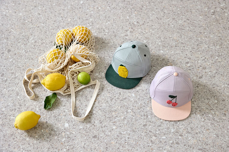 Czapka z daszkiem dziecięca Little Gang Cherry - lilac peach / Lassig