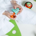 Myjąca ciastolina do kąpieli dla dzieci Pataploof - Zielona i Czerwona + Foremka Bloop / Nailmatic
