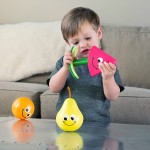 Przyjacielskie Owoce. 3 Zabawki Manipulacyjne / Fat Brain Toys