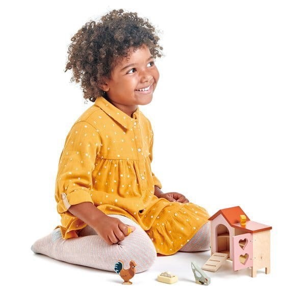 Drewniane figurki do zabawy - kurnik z kurami / Tender Leaf Toys
