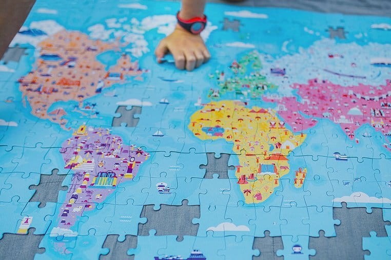 Puzzle edukacyjne z figurkami 3D Cuda świata 350 elementów 7 + / Janod