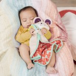 Kocyk-przytulanka dla niemowląt – KRÓLICZEK / B.Toys