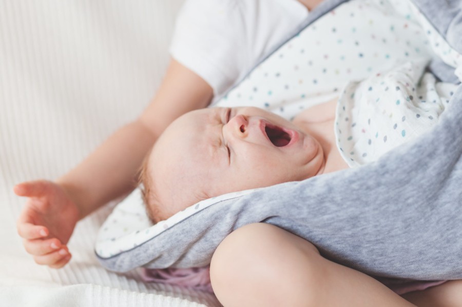 Rożek DOTS WHITE & SZARY WELUR 3w1 z pieluszką muślinową / Pink no More