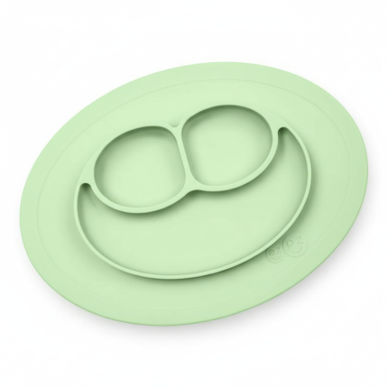 Silikonowy talerzyk z podkładką mały 2w1 Mini Mat pastelowa zieleń / EZPZ