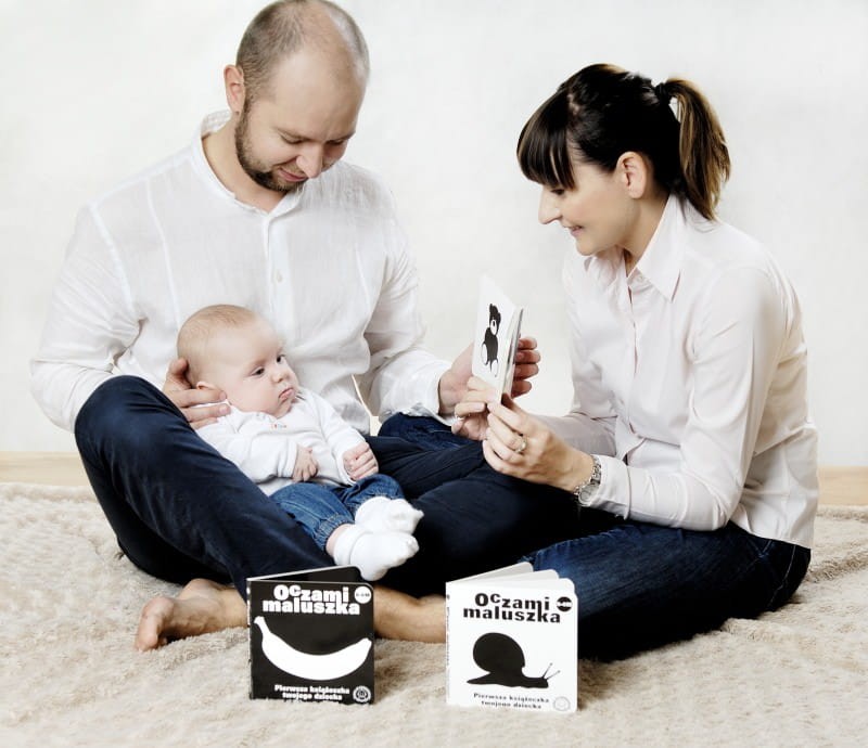 Oczami Maluszka kontrastowa książeczka Ślimak / Sierra Madre