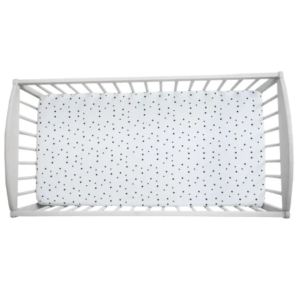 Prześcieradło do łóżeczka We care Czarne Kropki / Sleepee