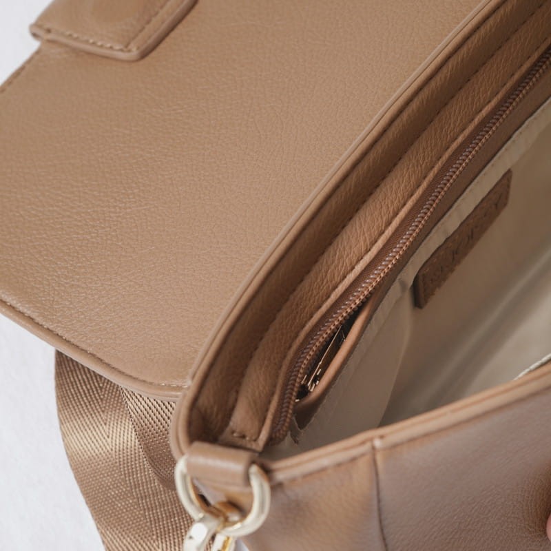 Mała torebka crossbody na ramię dla Mamy KENZA almond / Joissy