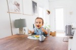 Silikonowa łyżeczka Tiny Spoon 2 szt. pastelowa zieleń / EZPZ