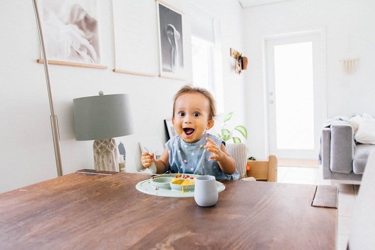 Silikonowa łyżeczka Tiny Spoon 2 szt. pastelowa zieleń / EZPZ