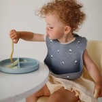 Śliniak silikonowy Boats / Mushie