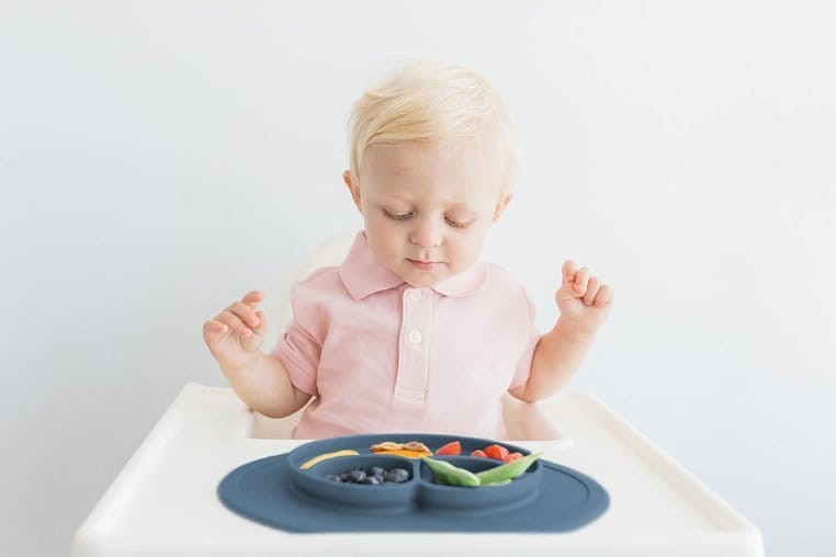 Silikonowy talerzyk z podkładką mały 2w1 Mini Mat granatowy / EZPZ