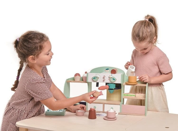 Drewniana kawiarenka, Bird's Nest