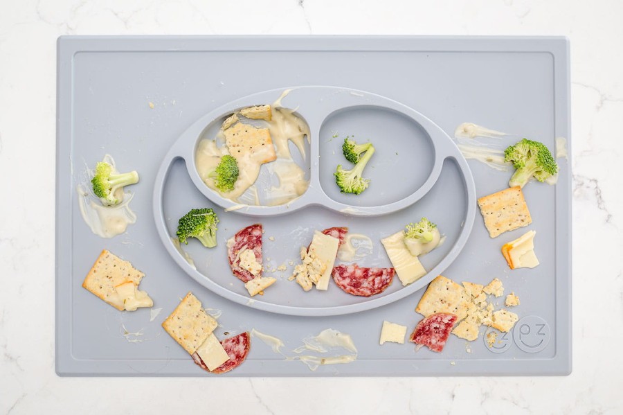 Silikonowy talerzyk z podkładką 2w1 Happy Mat pastelowa szarość / EZPZ