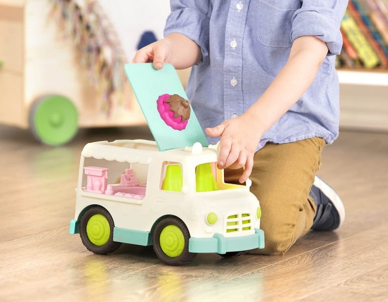 CIĘŻARÓWKA z LODAMI – Ice Cream Truck / Wonder Wheels