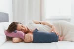 Poduszka do karmienia na rękę kolor: herbaciana róża / POOFI