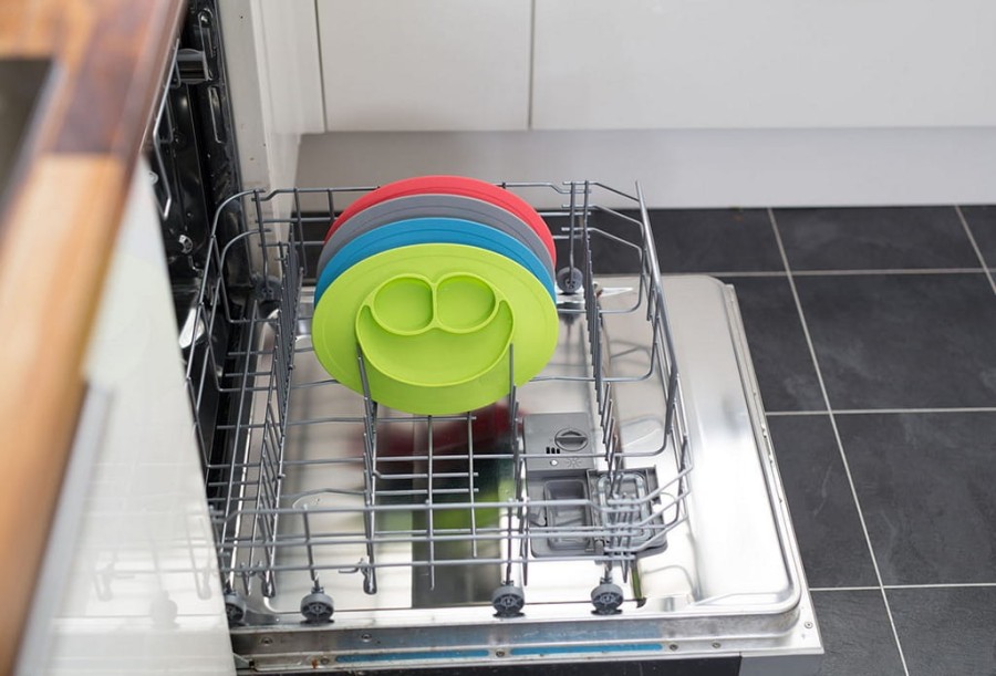 Silikonowy talerzyk z podkładką mały 2w1 Mini Mat niebieski / EZPZ