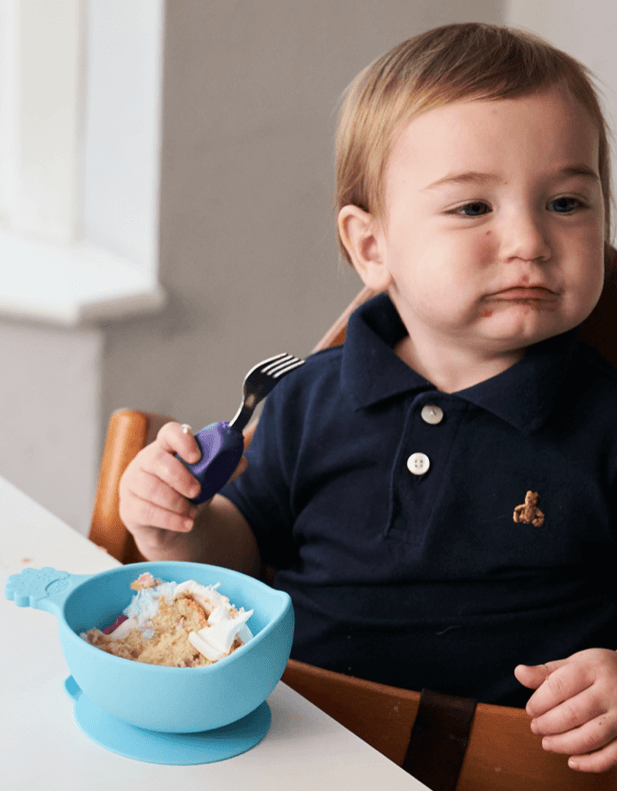 Miska silikonowa z przyssawką i uchwytem BLUE / Nana's Manners