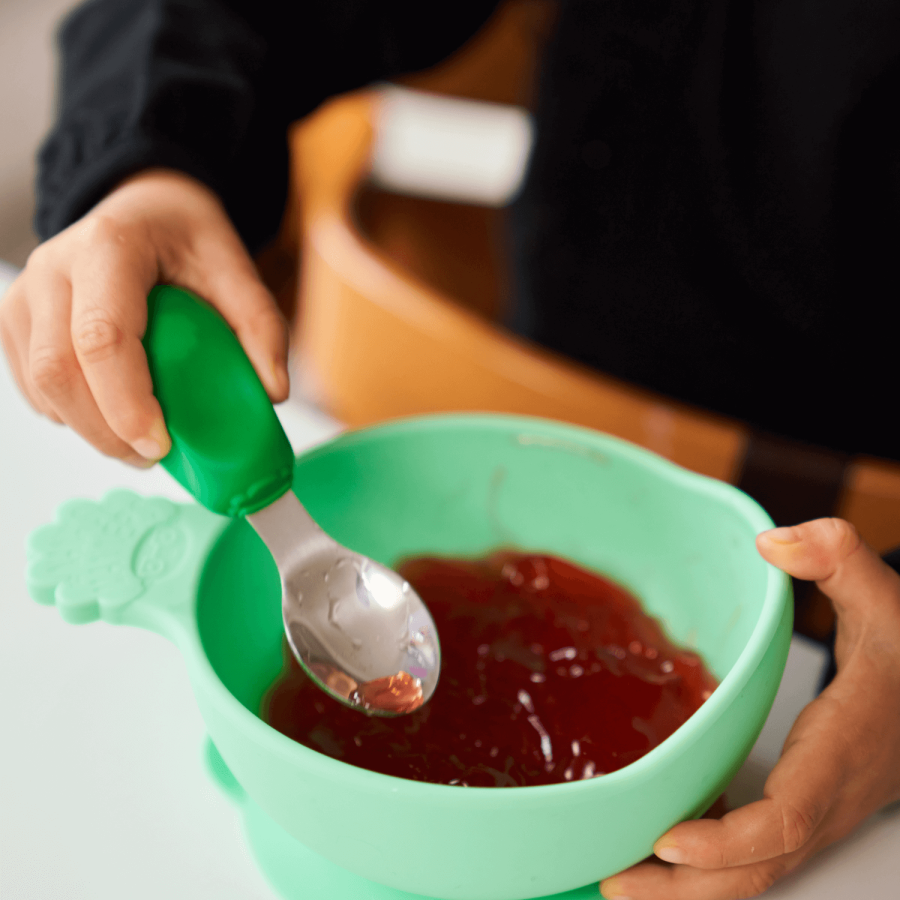 Miska silikonowa z przyssawką i uchwytem GREEN / Nana's Manners