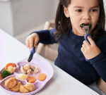 Talerz silikonowy z przyssawką PURPLE / Nana's Manners