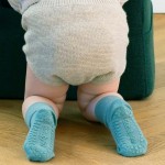 Antypoślizgowe skarpetki do nauki chodzenia BAMBOO dusty blue, rozmiary / GoBabyGo