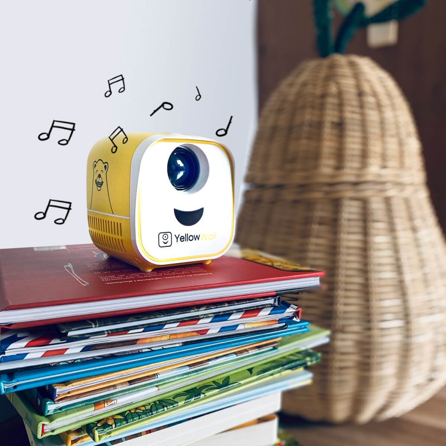 Zestaw startowy. Projektor YellowWall + 4 Multibajki /YellowWall