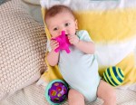 Ball-a-baloos – piłki sensoryczne z piłką świecącą / B.Toys