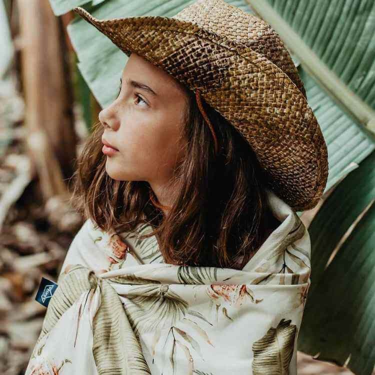 Bambusowy otulacz mgiełka fringe - BOHO COCO / La Millou